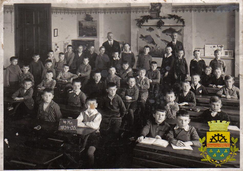 školní ročník 1934-1935 IV.A třídní učitel Eduard Reintsch