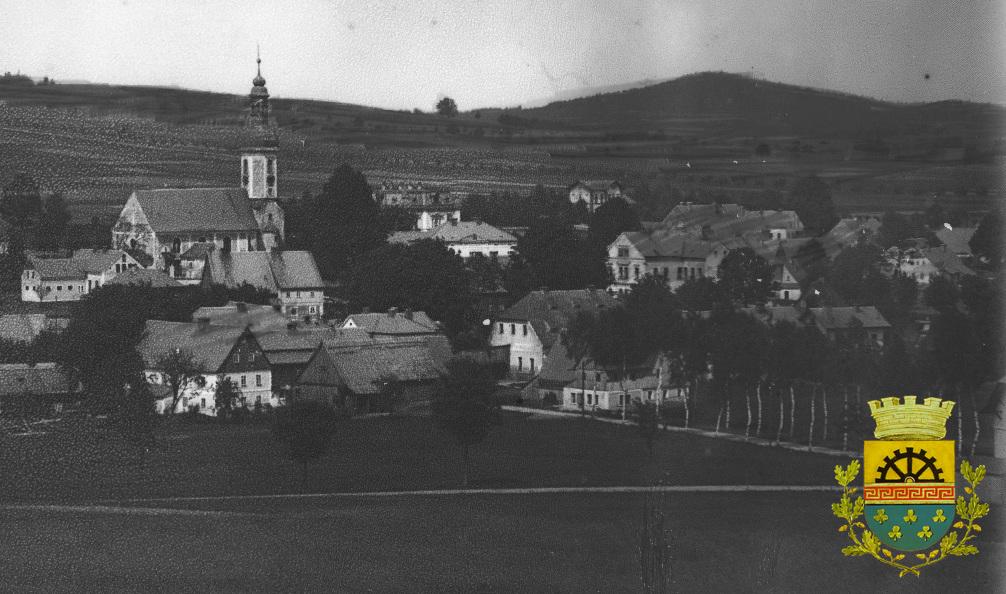 Kostel, vila, nádraží foto 1896 