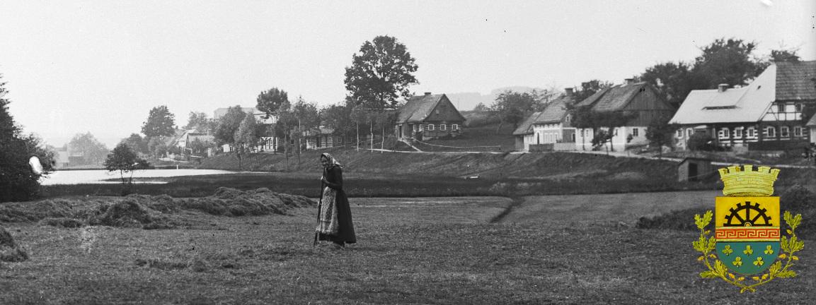 za Černým rybníkem foto 1900.